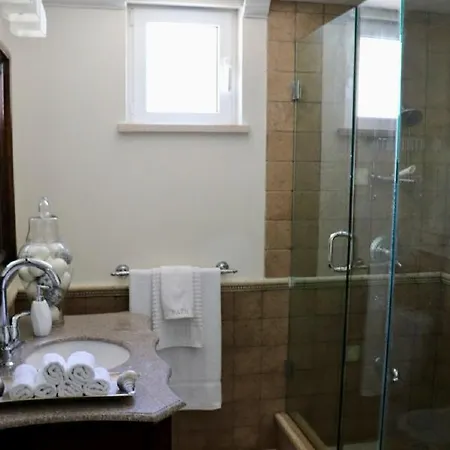 Vila Bella - *